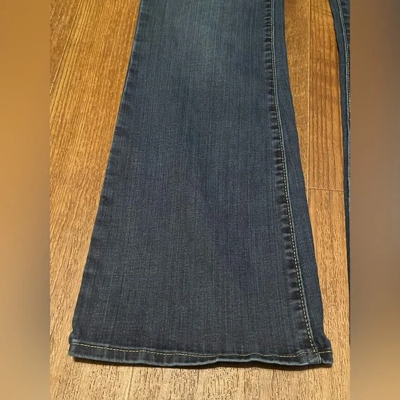 Levi’s Blue Women's Flare Jeans - Picture 2 of 8